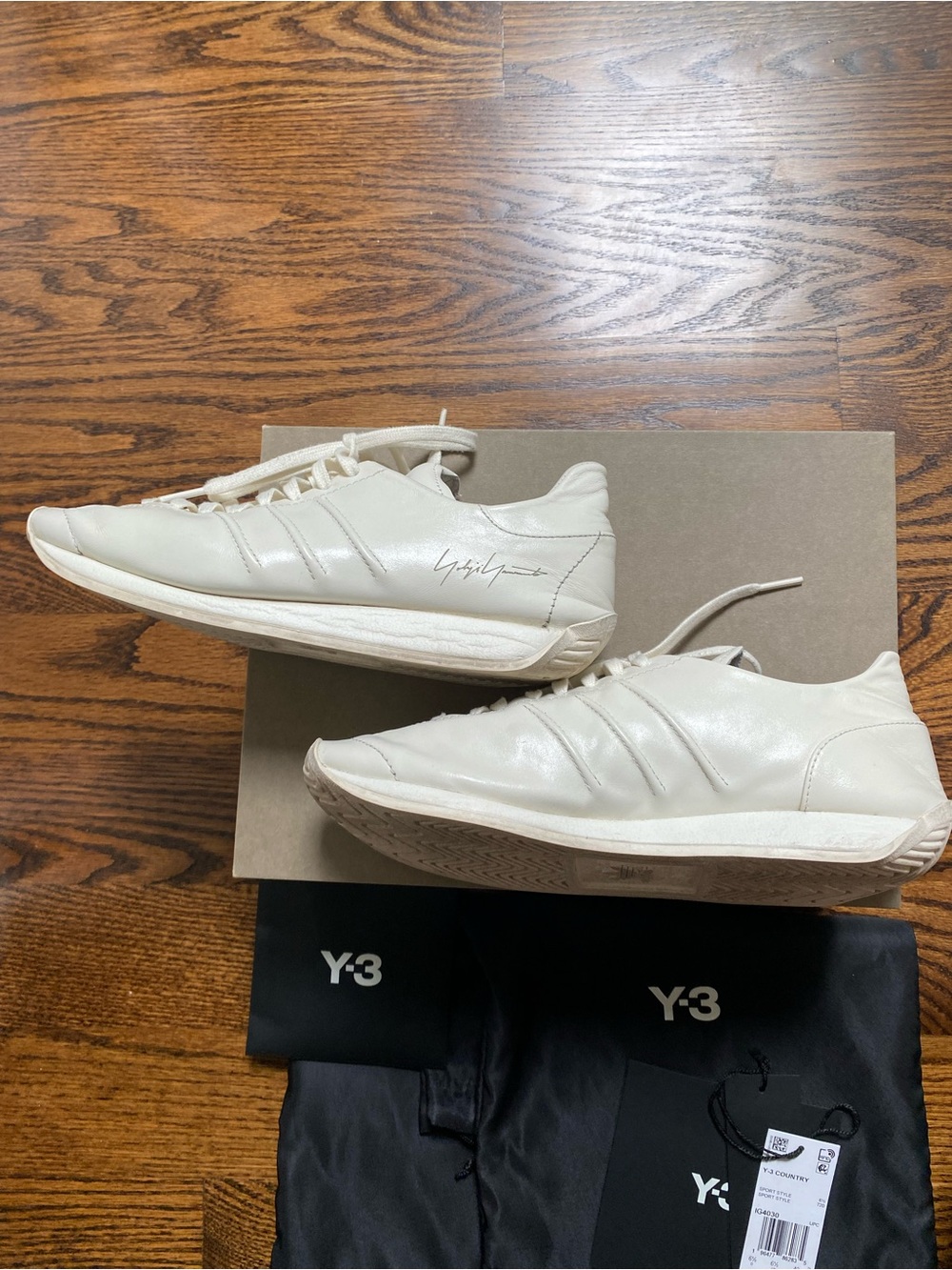 Y-3 "Country" Off-White Leather Low-Top Sneakers - Picture 6 of 11